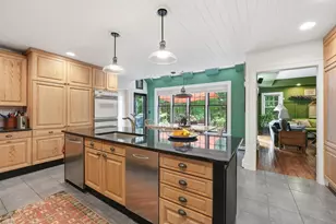 18 Village Green Ln, Holden, MA 01520 - Photo 13