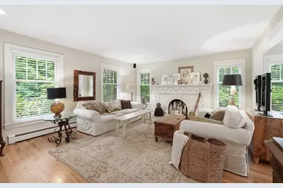 18 Village Green Ln, Holden, MA 01520 - Photo 3