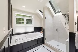 18 Village Green Ln, Holden, MA 01520 - Photo 25