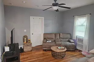 205 Stackpole St, Lowell, MA 01852 - Photo 7