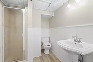 105 Edward St, Agawam, MA 01001 - Photo 37