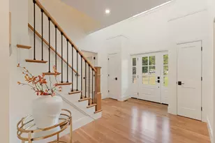 472 Summer Ave, Reading, MA 01867 - Photo 3