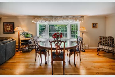 102 Hunting Lane, Sherborn, MA 01770 - Photo 7