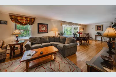 102 Hunting Lane, Sherborn, MA 01770 - Photo 5