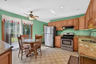 37 Chipaway Rd, Freetown, MA 02717 - Photo 5