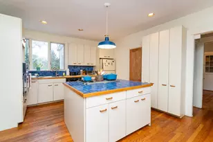 140 Pleasant St, Newton, MA 02459 - Photo 27