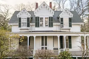 140 Pleasant St, Newton, MA 02459 - Photo 13