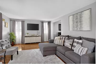 22 Byron St, Worcester, MA 01605 - Photo 5