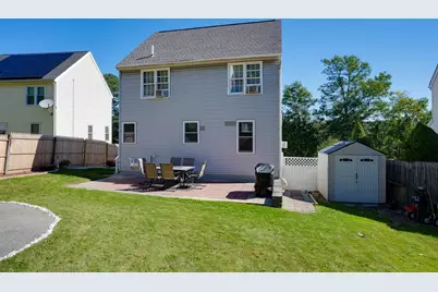 22 Byron St, Worcester, MA 01605 - Photo 23