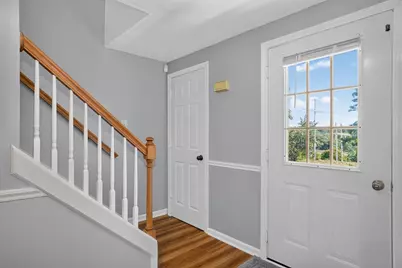 22 Byron St, Worcester, MA 01605 - Photo 13