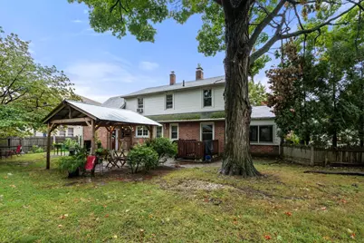 43 Winsor St, Ludlow, MA 01056 - Photo 5