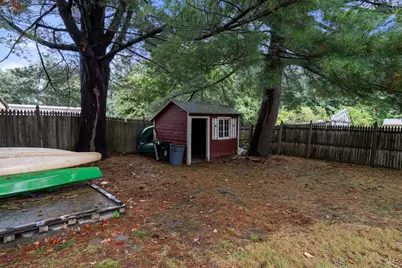43 Winsor St, Ludlow, MA 01056 - Photo 11
