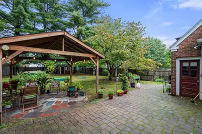 43 Winsor St, Ludlow, MA 01056 - Photo 7