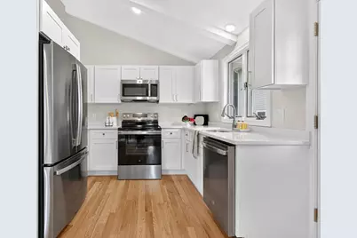 72 Arcadia Ave, Waltham, MA 02452 - Photo 9