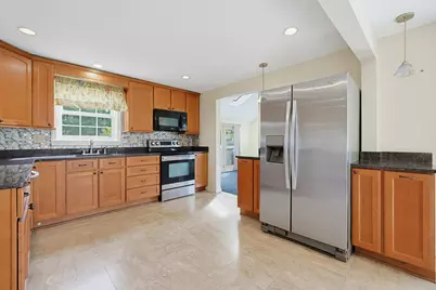 88 Darren Dr., Brockton, MA 02301 - Photo 5