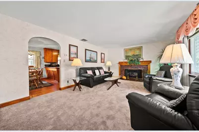 38 Bonavesta St, Lynn, MA 01905 - Photo 3