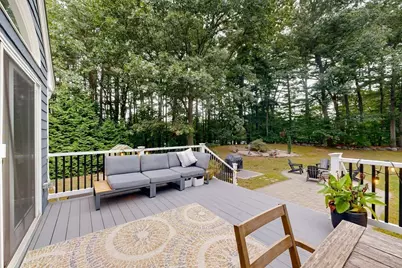 345 Lowell St, Reading, MA 01867 - Photo 5