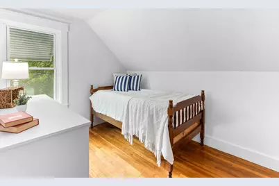 30 Cottage St, Medway, MA 02053 - Photo 11