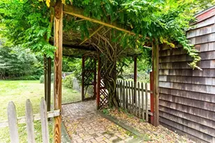 30 Cottage St, Medway, MA 02053 - Photo 21