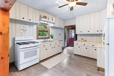 30 Cottage St, Medway, MA 02053 - Photo 17