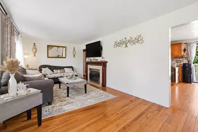 68 Alhambra Cir N, Agawam, MA 01001 - Photo 5