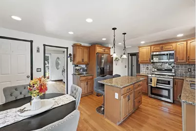68 Alhambra Cir N, Agawam, MA 01001 - Photo 11