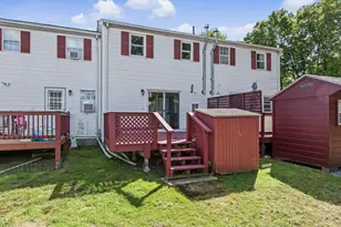79 Arnold Ave, Lowell, MA 01852 - Photo 23