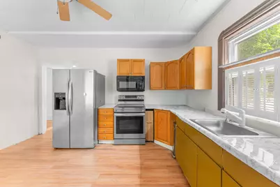 3 Huntington Pl, Brockton, MA 02301 - Photo 17