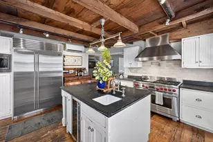 14 Court St, Provincetown, MA 02657 - Photo 3