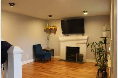30 Amesbury St, Worcester, MA 01605 - Photo 5