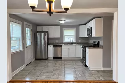 30 Amesbury St, Worcester, MA 01605 - Photo 3
