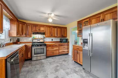935 Allen St, Dartmouth, MA 02747 - Photo 7