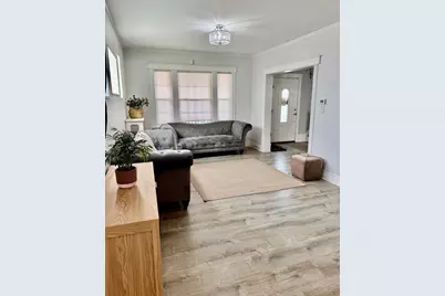 11 Austin St, Milton, MA 02186 - Photo 7