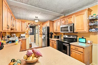 52 Central St, Millville, MA 01529 - Photo 17