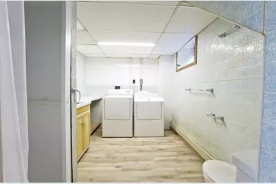 82 Hawthorne St, Malden, MA 02148 - Photo 17