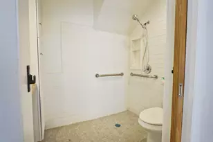 82 Hawthorne St, Malden, MA 02148 - Photo 7