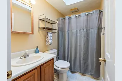 37 Moreland Green Dr, Worcester, MA 01609 - Photo 21