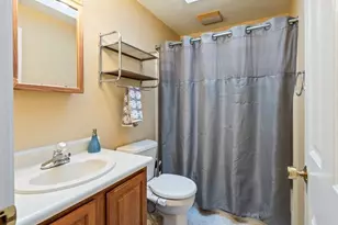 37 Moreland Green Dr, Worcester, MA 01609 - Photo 21