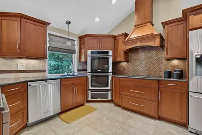 41 Fox Run, Tewksbury, MA 01876 - Photo 11