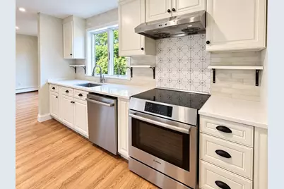 14 Cornell Rd, Framingham, MA 01701 - Photo 7