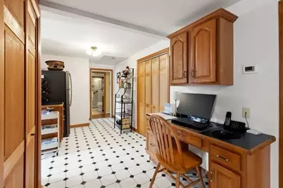 15 Marlboro Rd, Woburn, MA 01801 - Photo 11