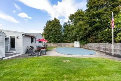 15 Marlboro Rd, Woburn, MA 01801 - Photo 25