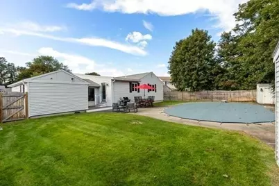 15 Marlboro Rd, Woburn, MA 01801 - Photo 27