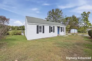 13 Elm St, Leominster, MA 01453 - Photo 3
