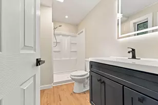 13 Elm St, Leominster, MA 01453 - Photo 19