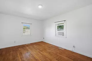 150 Lawndale St, Chicopee, MA 01013 - Photo 19