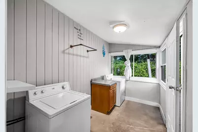 66 Hillside Ave, West Springfield, MA 01089 - Photo 23