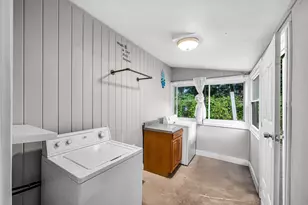 66 Hillside Ave, West Springfield, MA 01089 - Photo 23