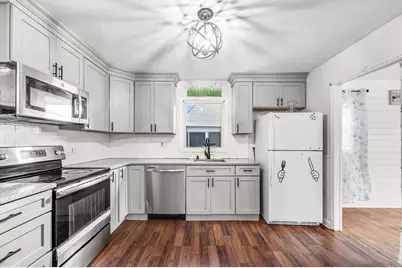 66 Hillside Ave, West Springfield, MA 01089 - Photo 11