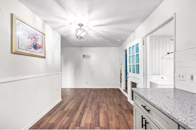 66 Hillside Ave, West Springfield, MA 01089 - Photo 13